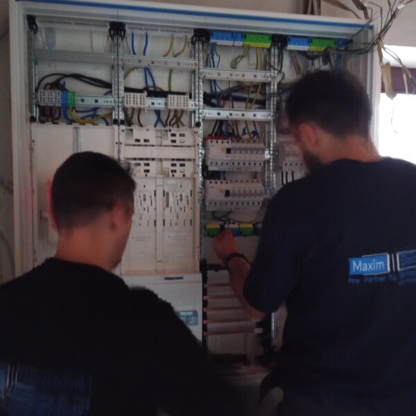 Haus Elektroinstallation _ Zählerschrank