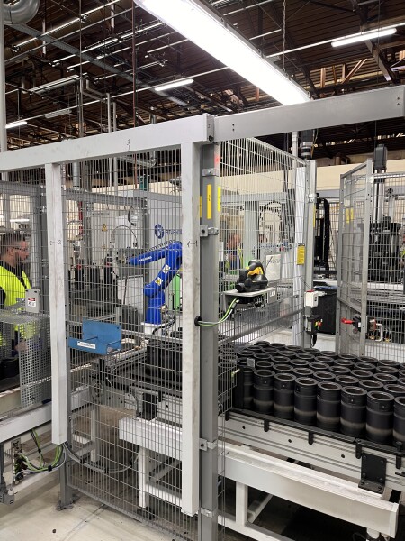 Verlagerung einer CNC-Maschine – Automobilindustrie, Zwickau, Deutschland, 2 Wochen