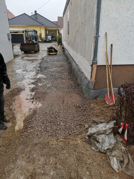 ✅ Keller-Sanierung Lingenfeld (Nachbargrundst.) | TräumeBau GmbH - Abbruch, Tiefbau, Außenanlagen