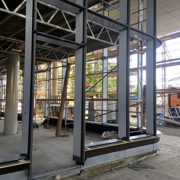 Montagearbeit - Montage von Aluminiumfassaden und konstruktionen, Köln