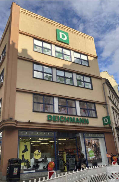 Fassade Deichmann Halle